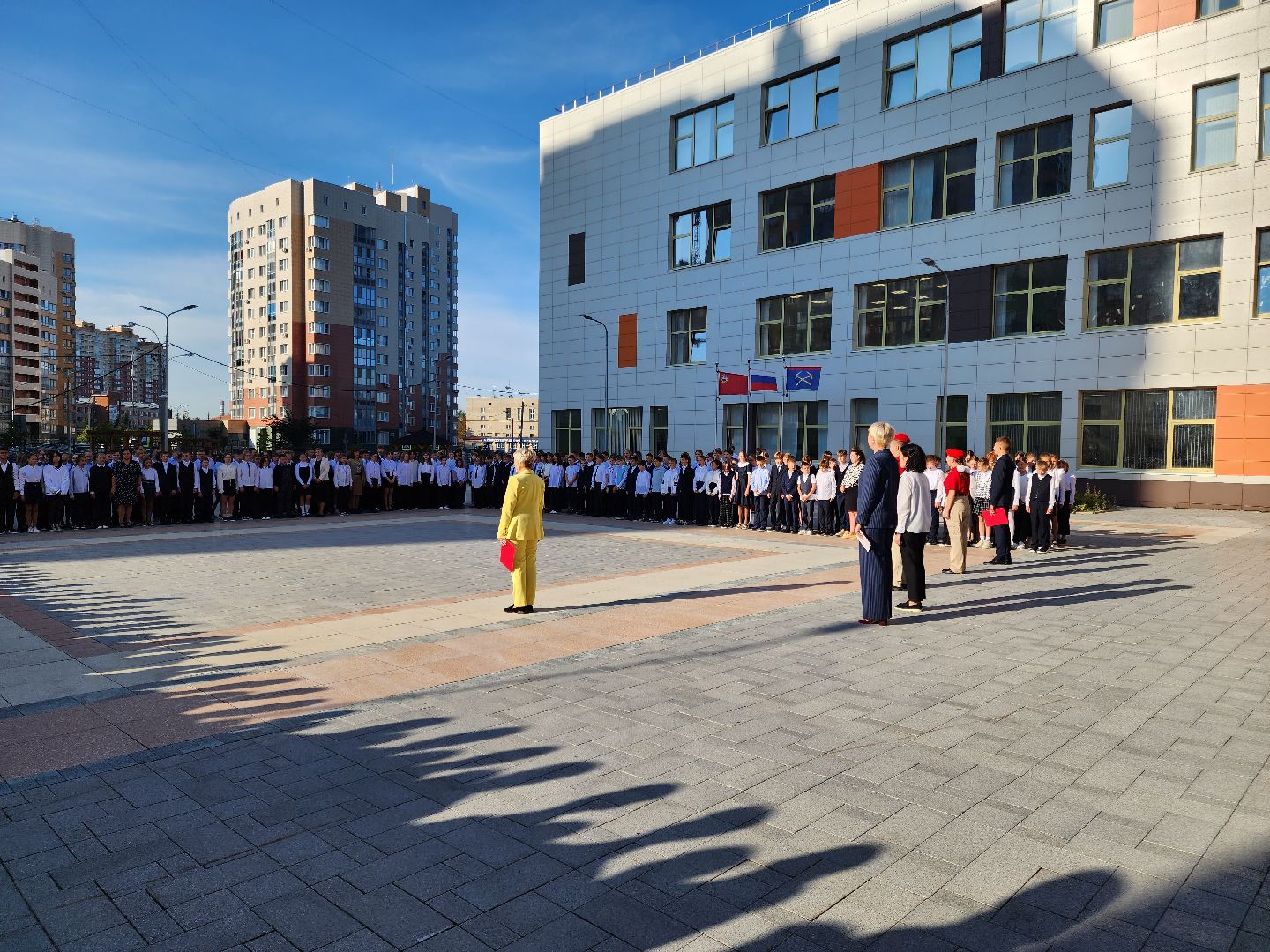 Подольск, школа, линейка, патриотизм, разговоры о важном