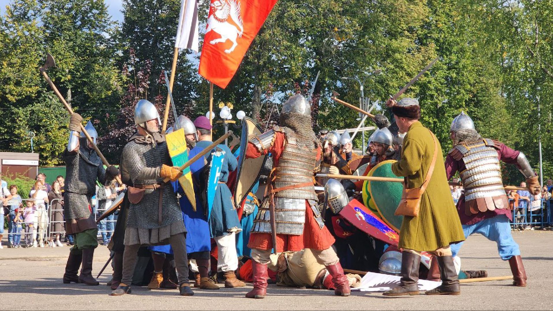 Дмитров, Яхрома, Клим Жуков