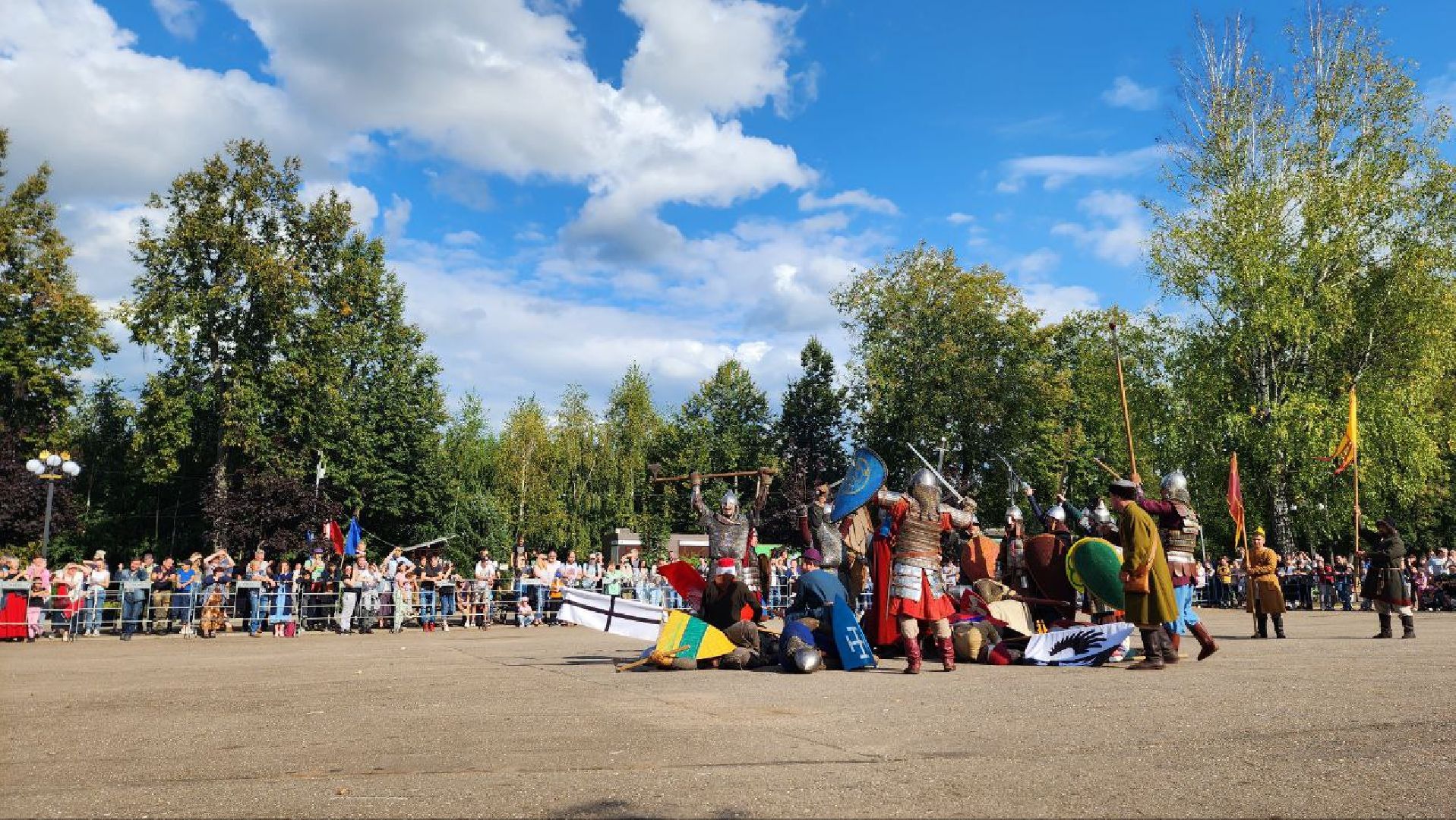 Дмитров, Яхрома, Клим Жуков