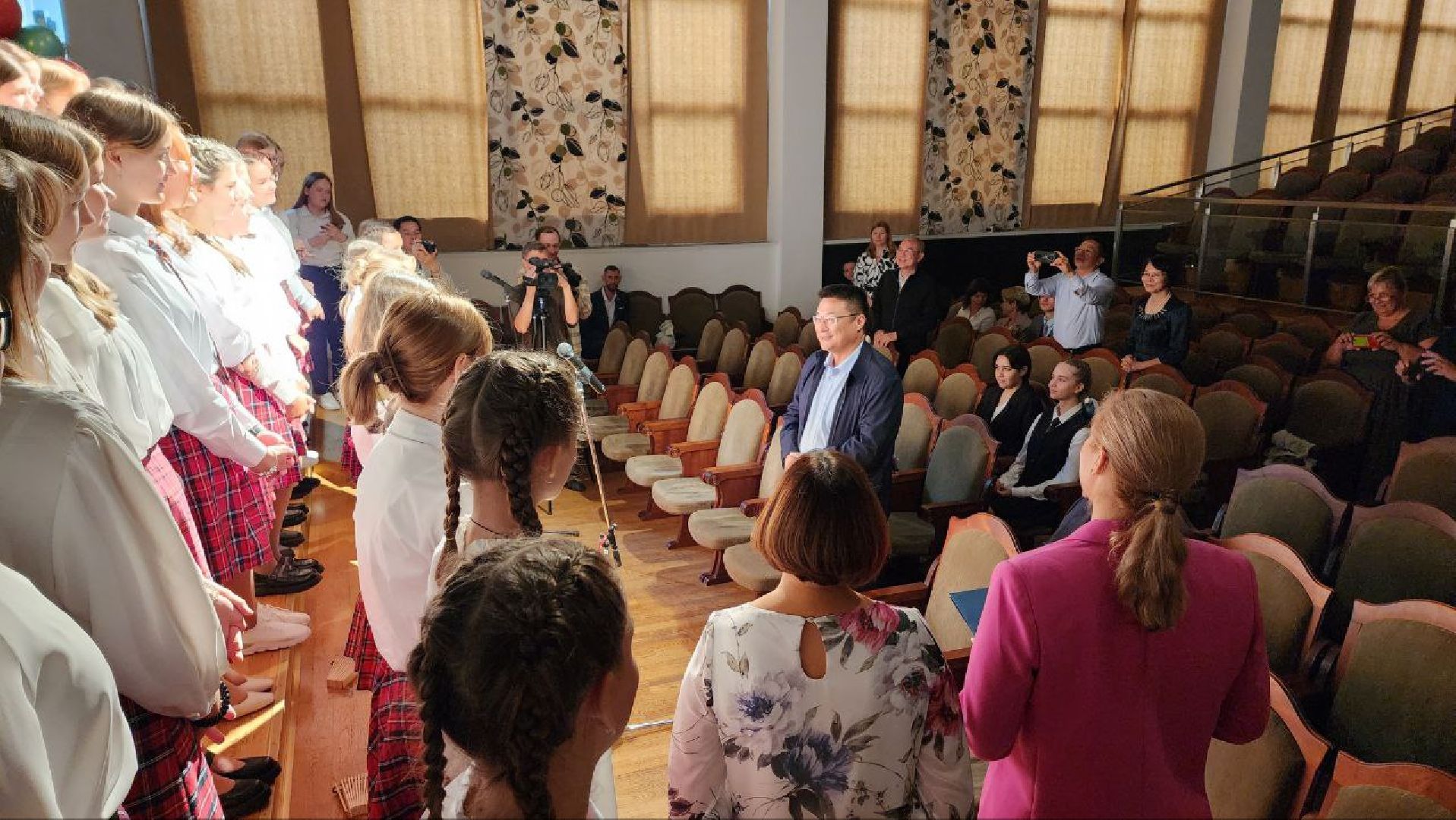 Дмитров, Чжаоцин, КНР