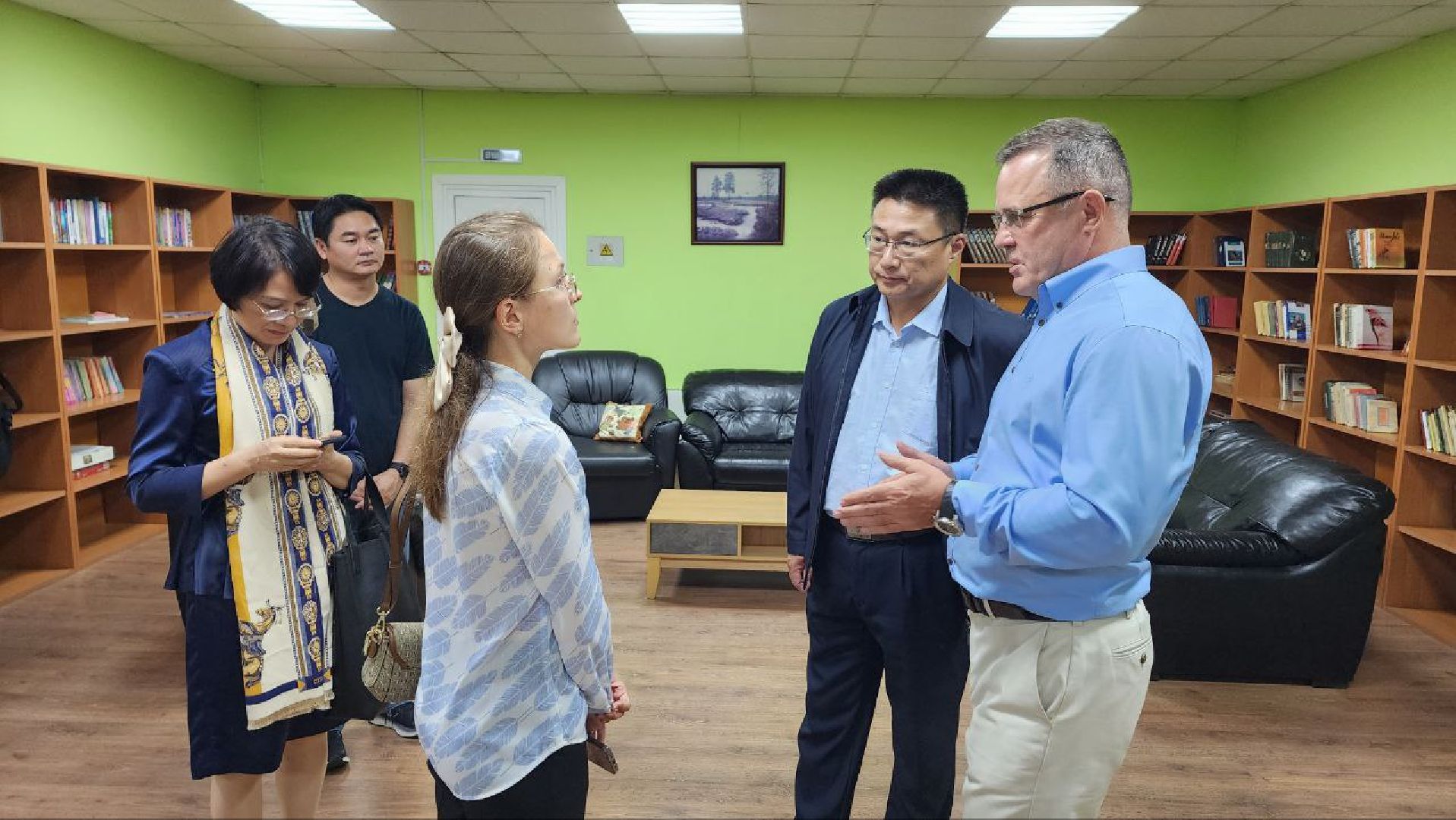 Дмитров, Чжаоцин, КНР