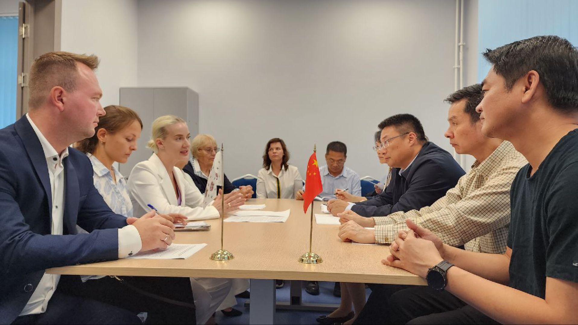 Дмитров, Чжаоцин, КНР