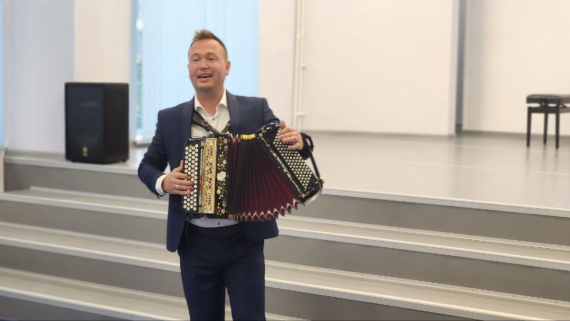 Дмитров, Чжаоцин, КНР