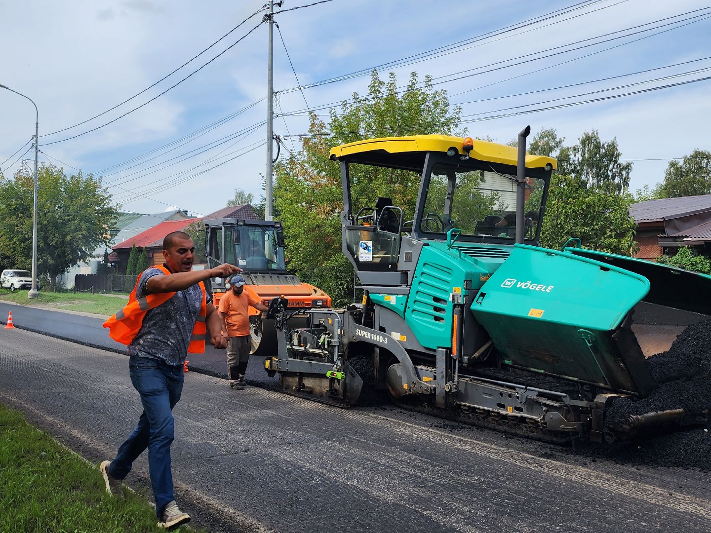 серпухов, улица ленинского комсомола, дорожные работы, укладка асфальта, дороги,
