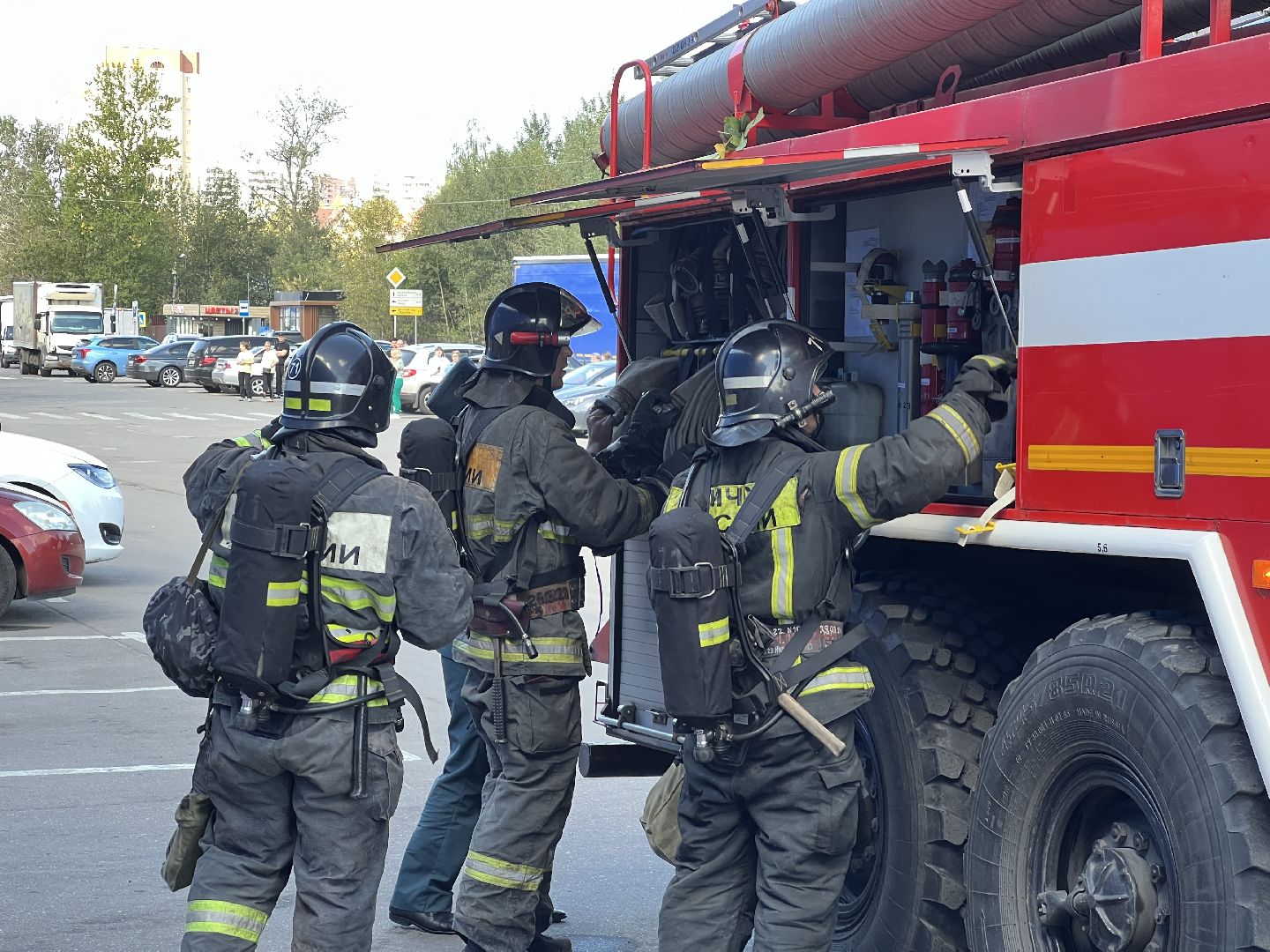Химки, эвакуация, пожарные, МЧС, тренировочная эвакуация