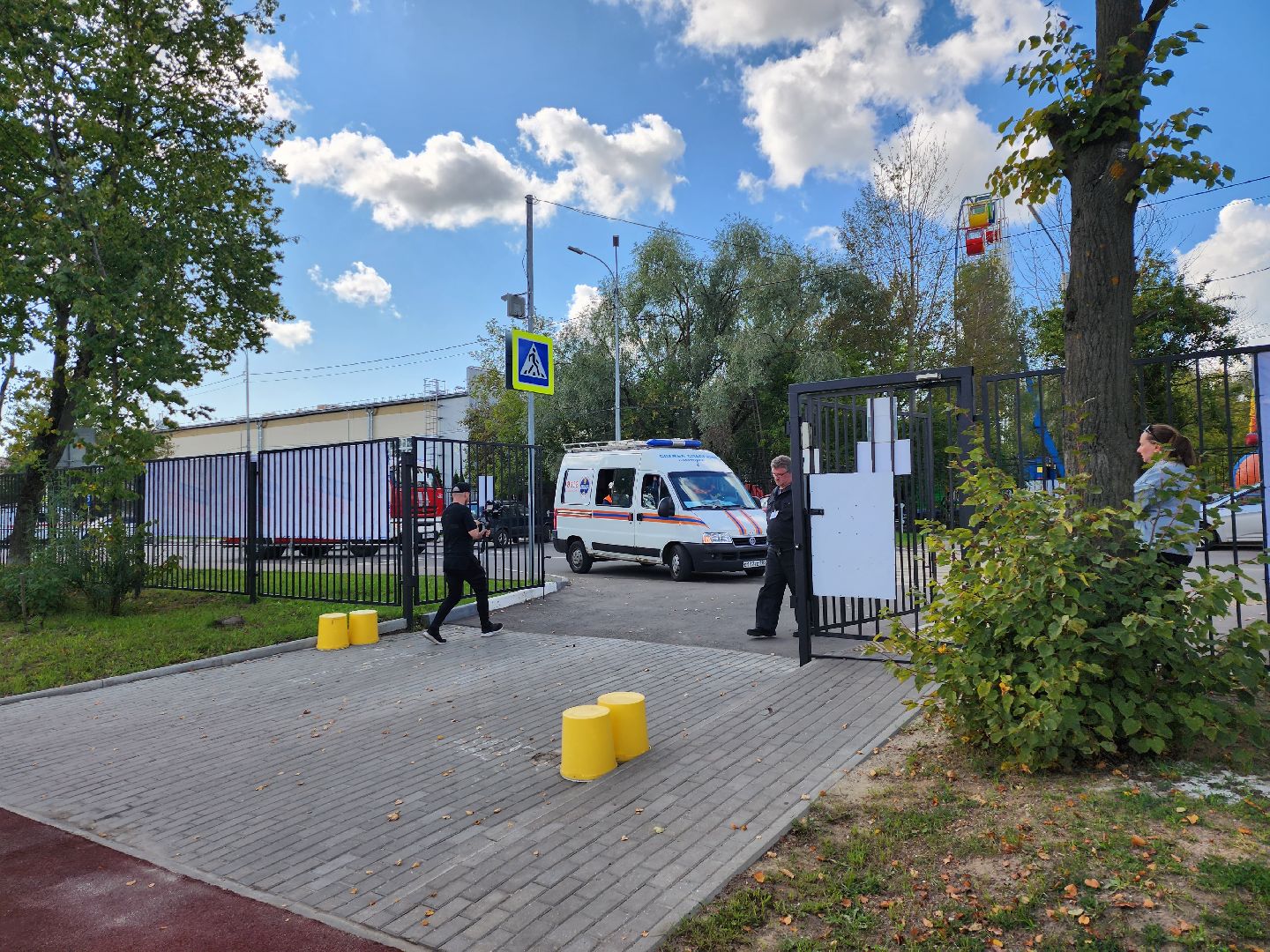 Серпухов, Подмосковье, эвакуация, дети, школа, спасатели, пожарные