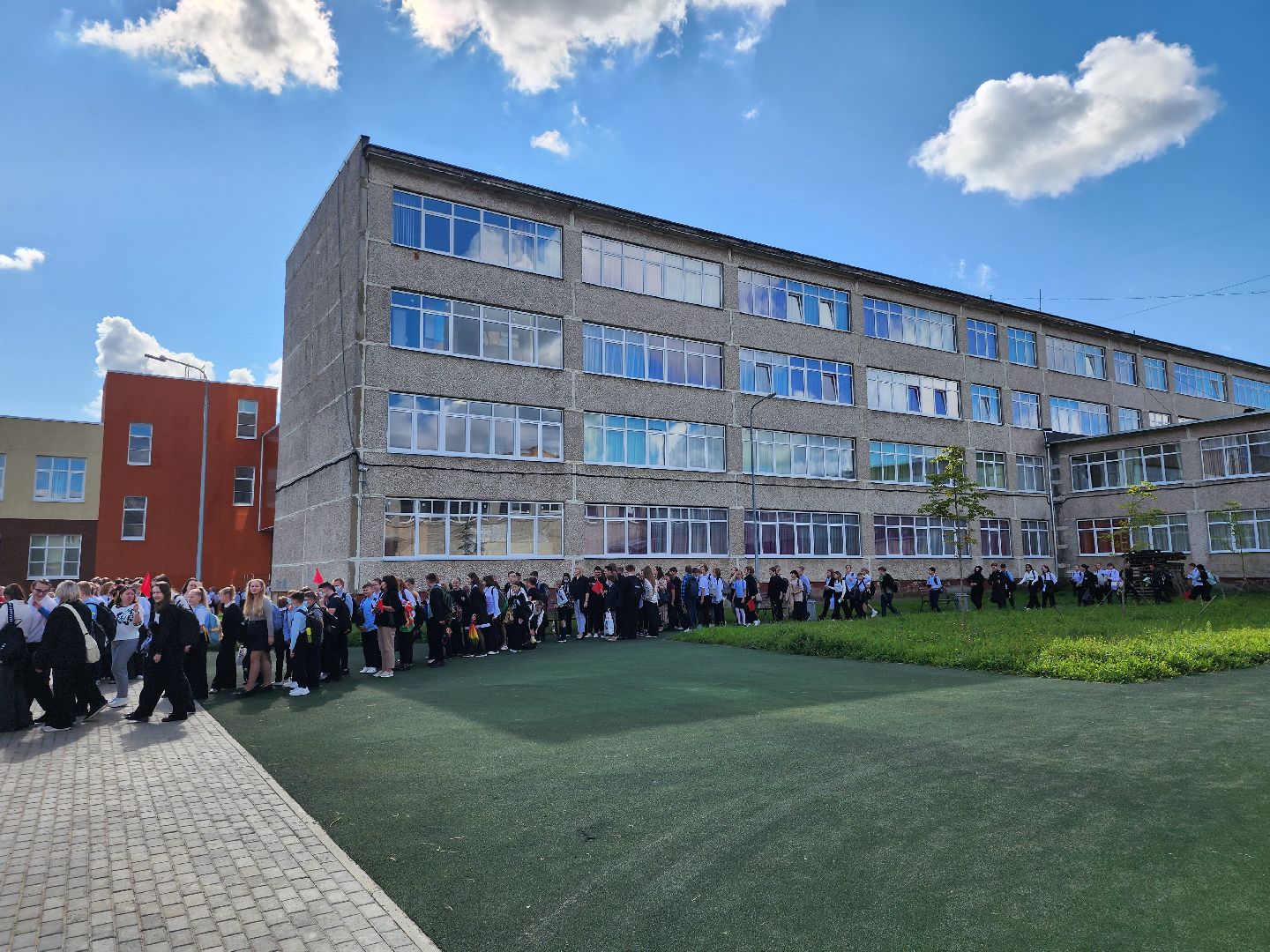 Серпухов, Подмосковье, эвакуация, дети, школа, спасатели, пожарные