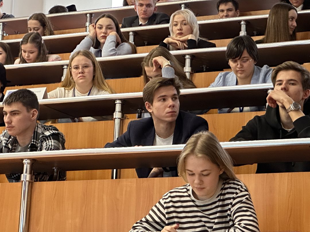 Одинцово, Образование, МГИМО, Модель ООН, Мишонова