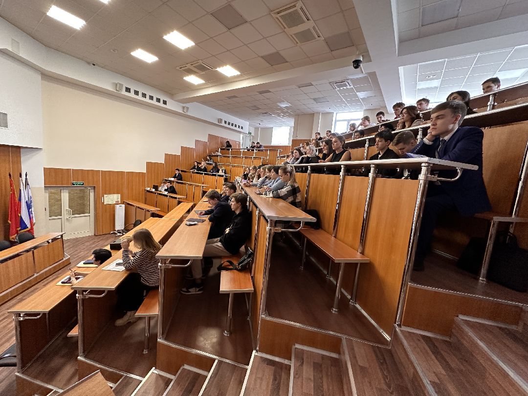 Одинцово, Образование, МГИМО, Модель ООН, Мишонова