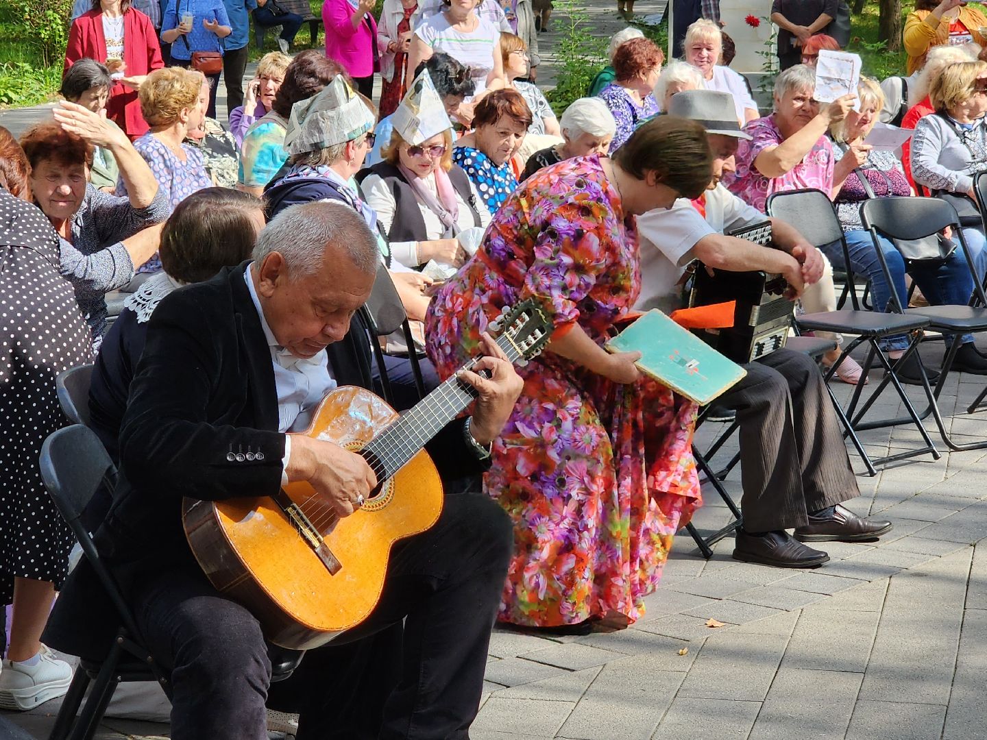 серпухов, активное долголетие, фестиваль, серебряные виртуозы, парк олега степанова,