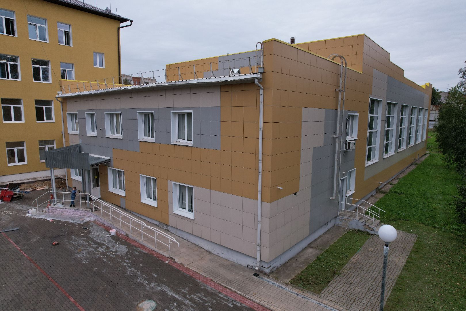 школа, стройка,дети, видео с коптера,