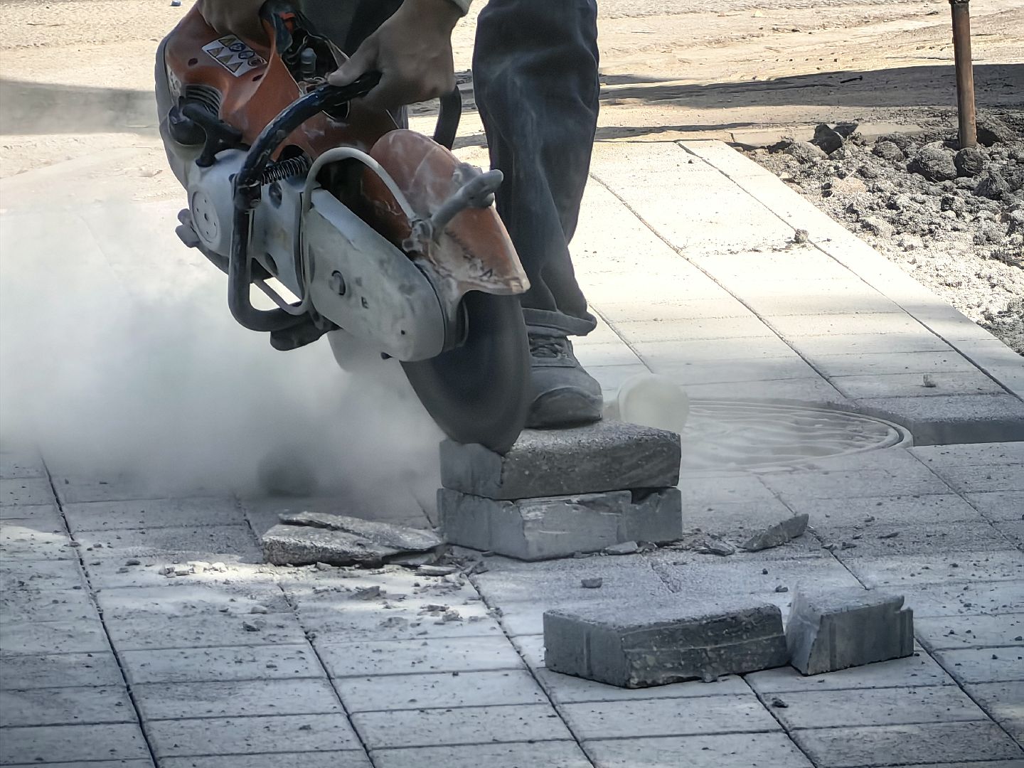 Сквер, обустройство, газон