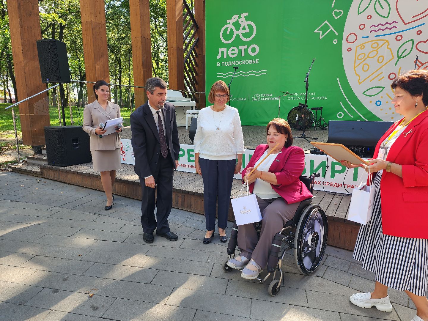 фестиваль, активное долголетие, серпухов, парк олега степанова, серебряные виртуозы,