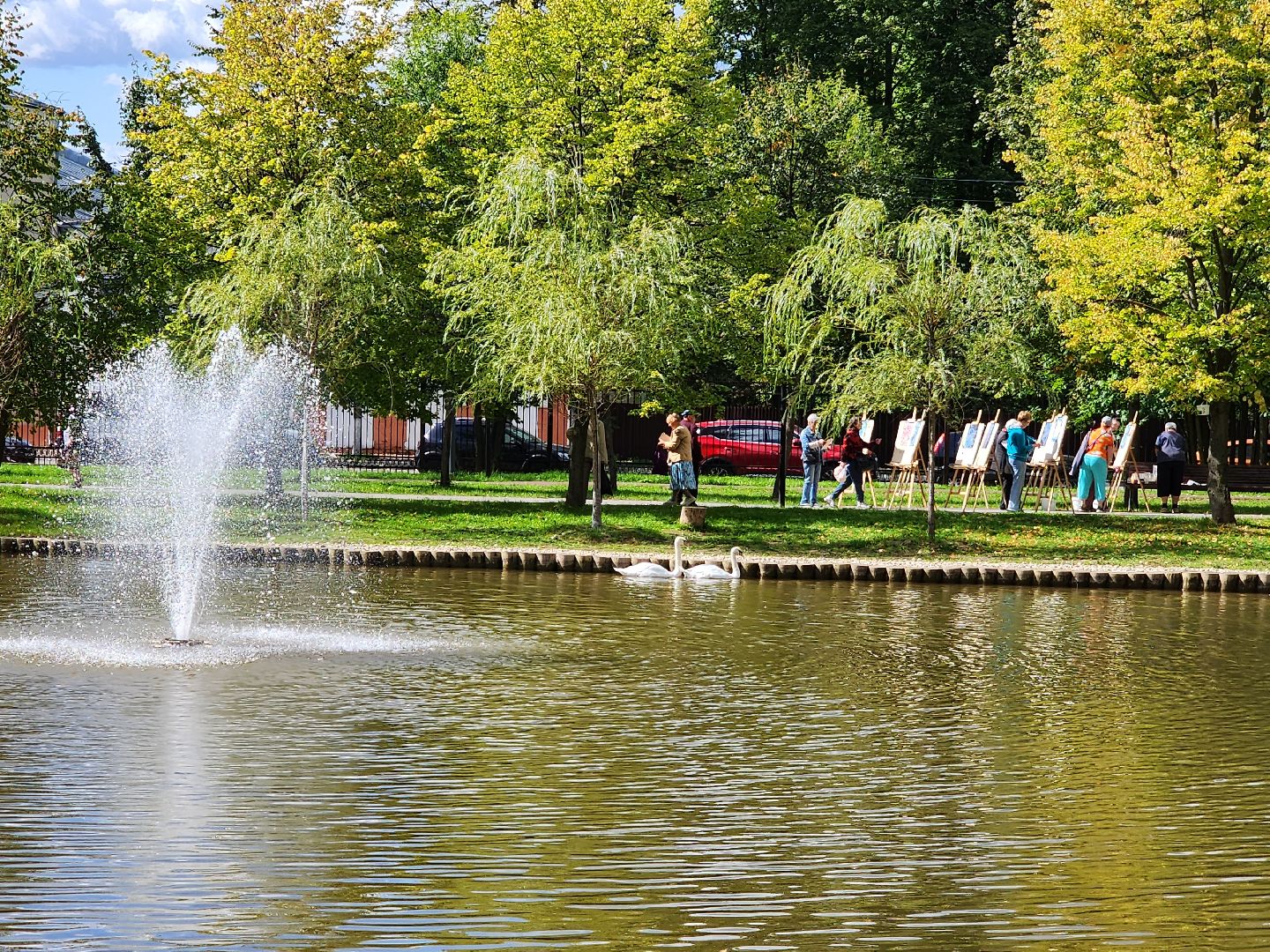 серпухов, парк олега степанова, пруд, лебеди, стеша и степа,