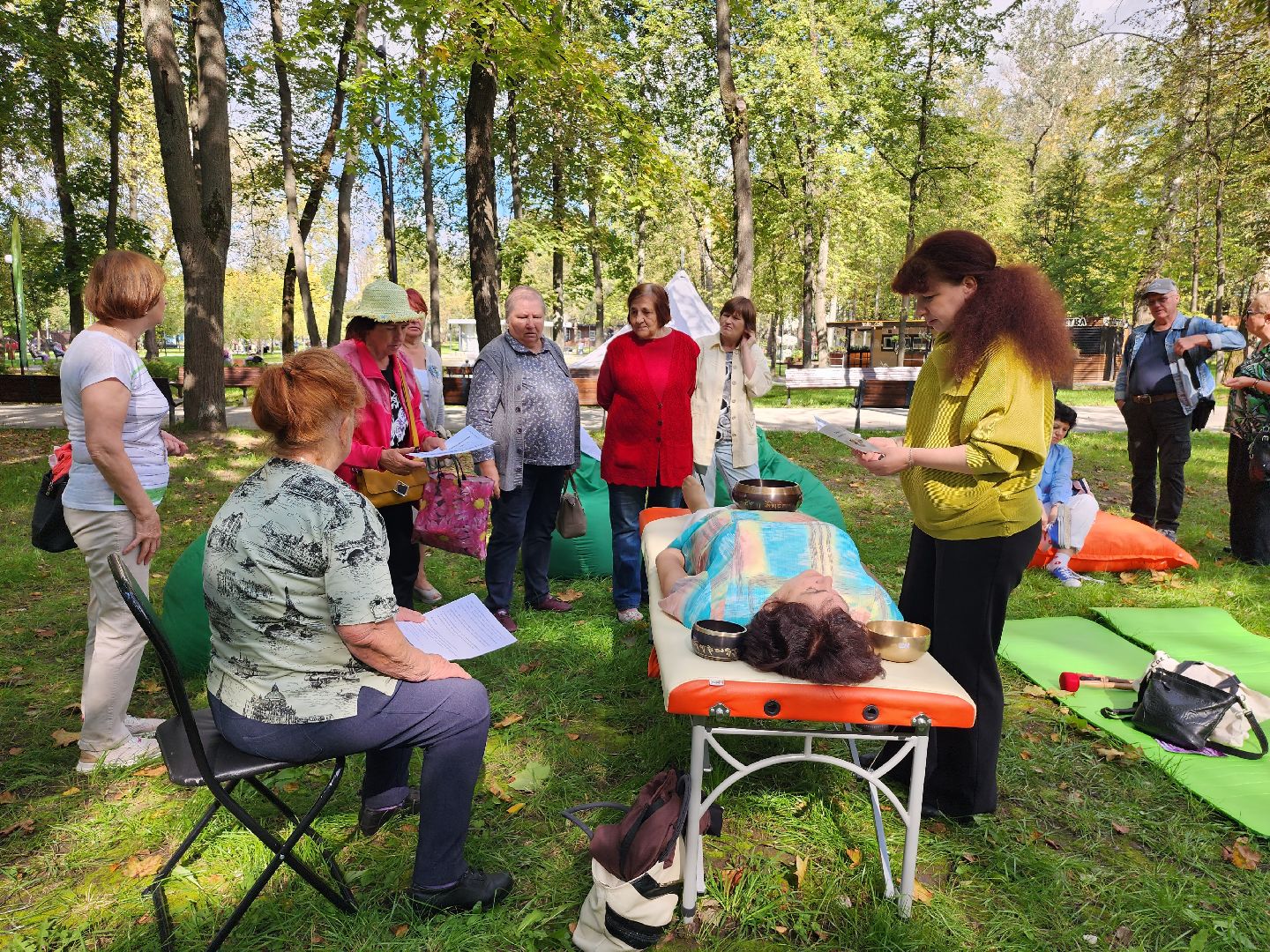 активное долголетие, серпухов, медитация, парк олега степанова, поющие чаши, психолог,