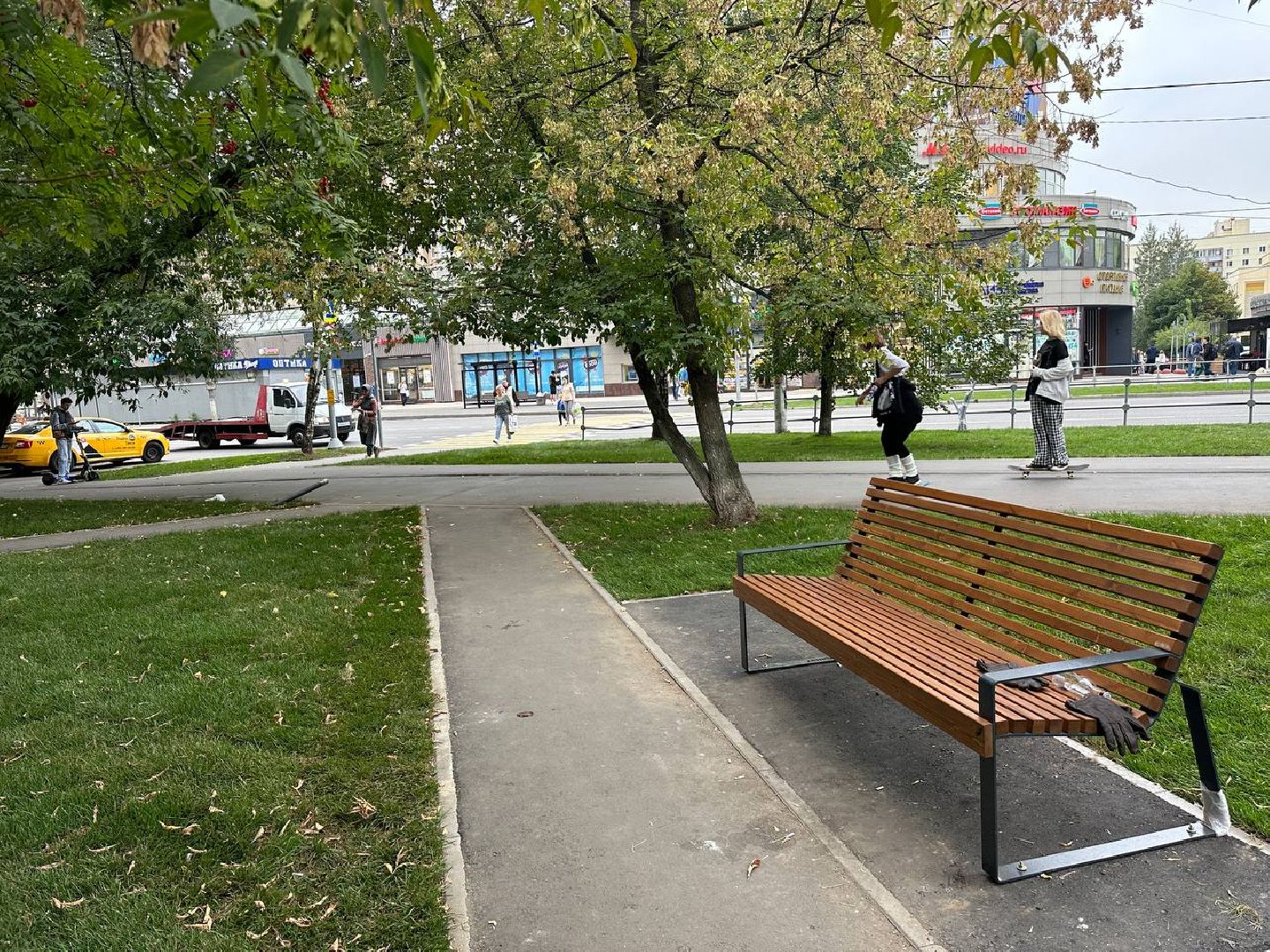 Реутов, МЦД-4, благоустройство, трава, газон