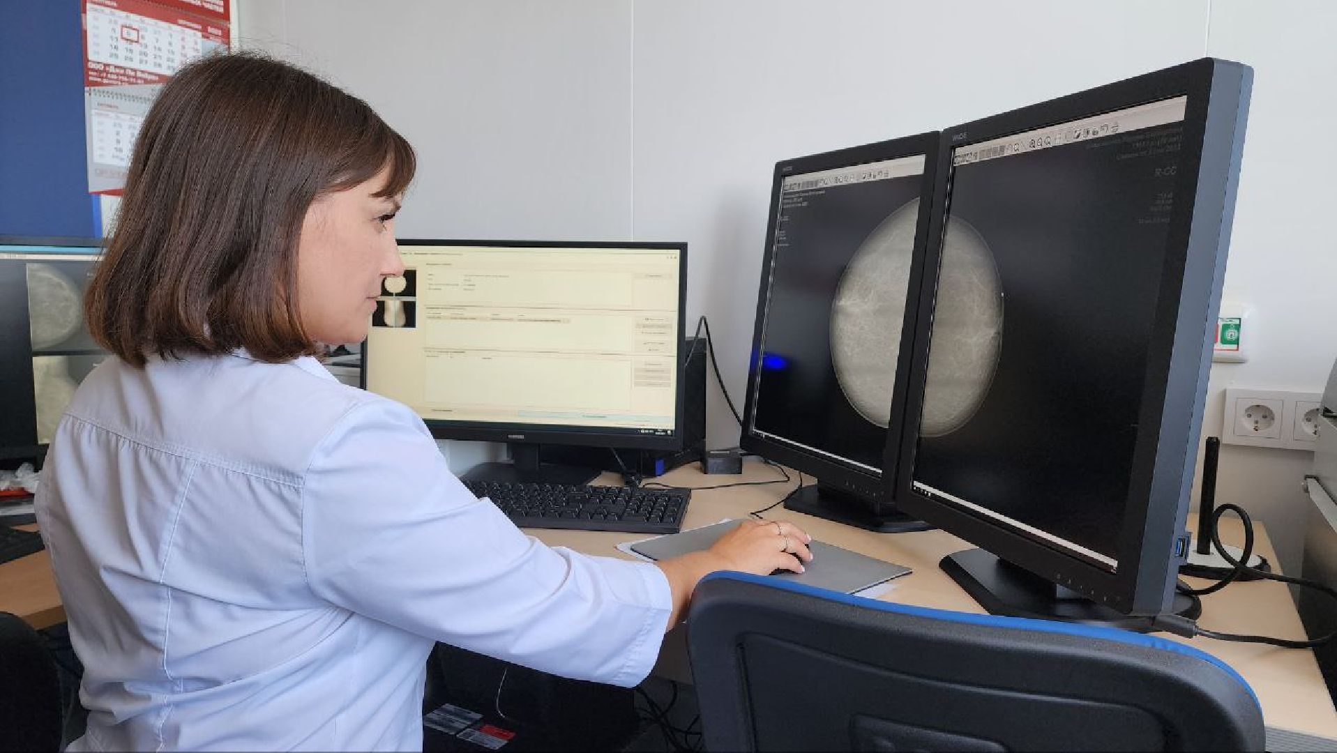 Дмитровская областная больница, Взрослая поликлиника, Маммограф