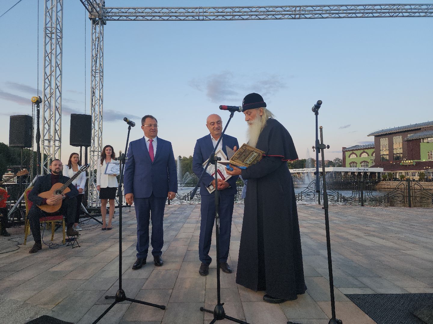 Памятник, Арсений Морозов, меценат, Ногинск, Богородский городской округ