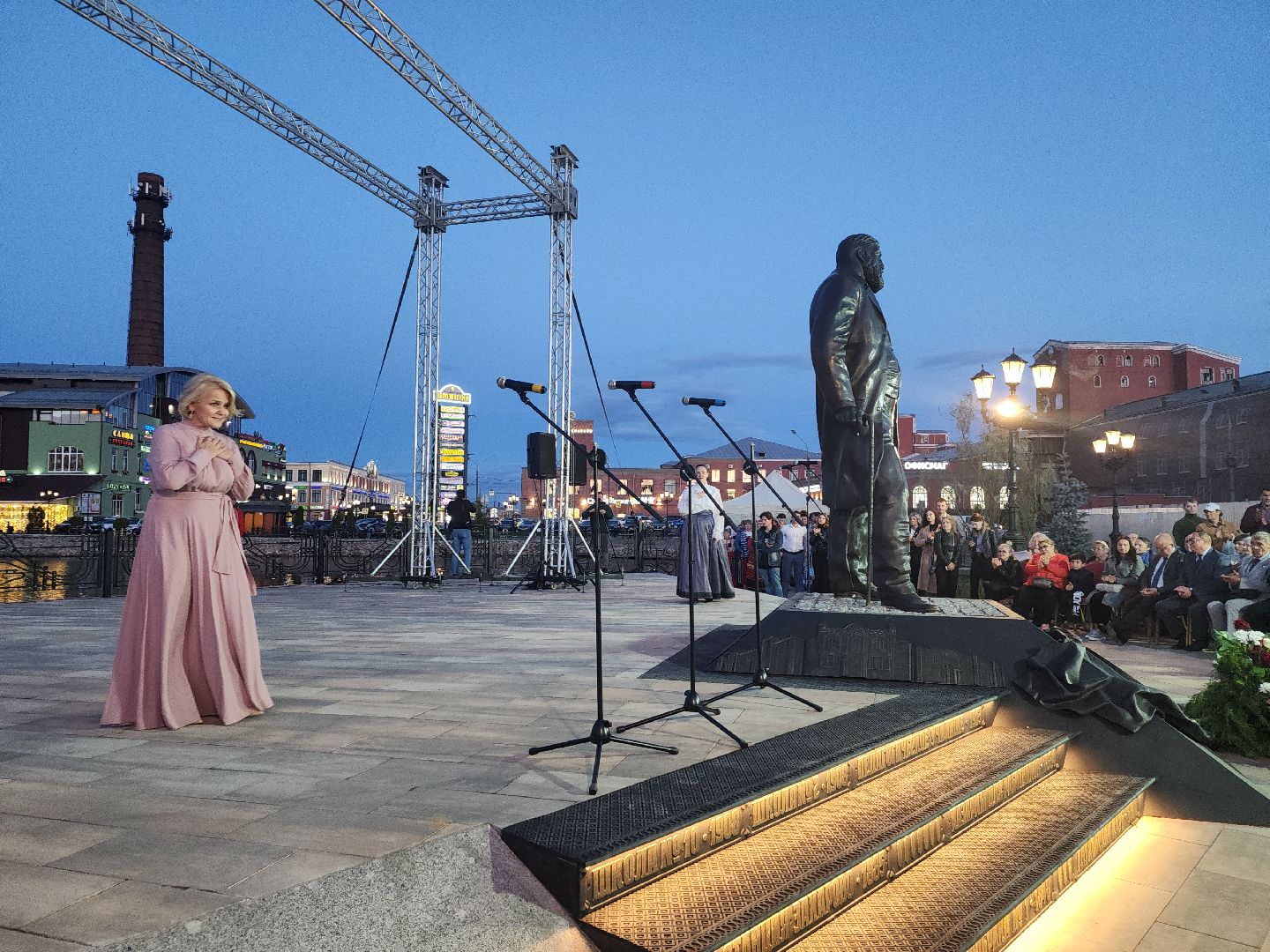 Памятник, Арсений Морозов, меценат, Ногинск, Богородский городской округ