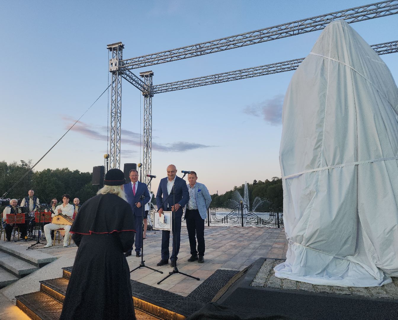 Памятник, Арсений Морозов, меценат, Ногинск, Богородский городской округ