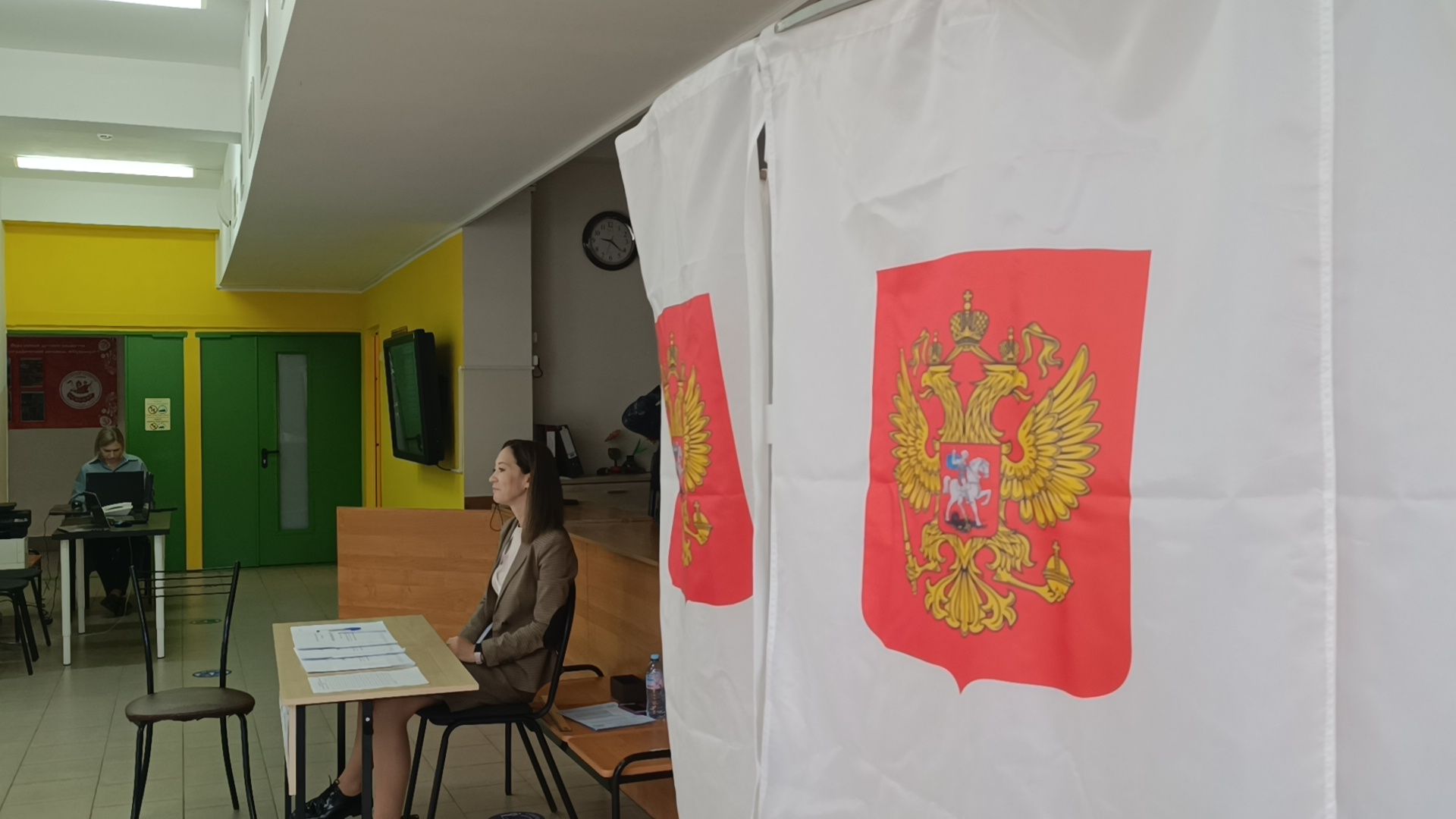 Лобня, выборы, общество