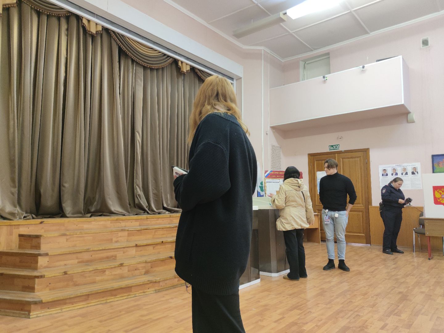 Общественный наблюдатель, впервые голосующий, избирательный участок, Дубна