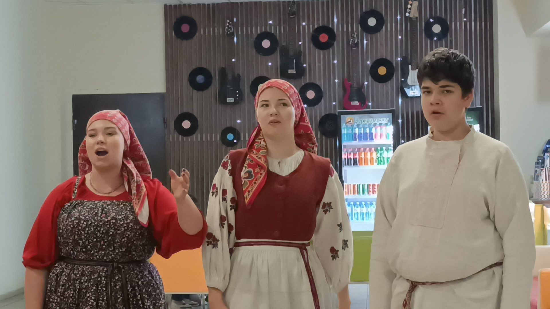 Лобня, выборы, песня