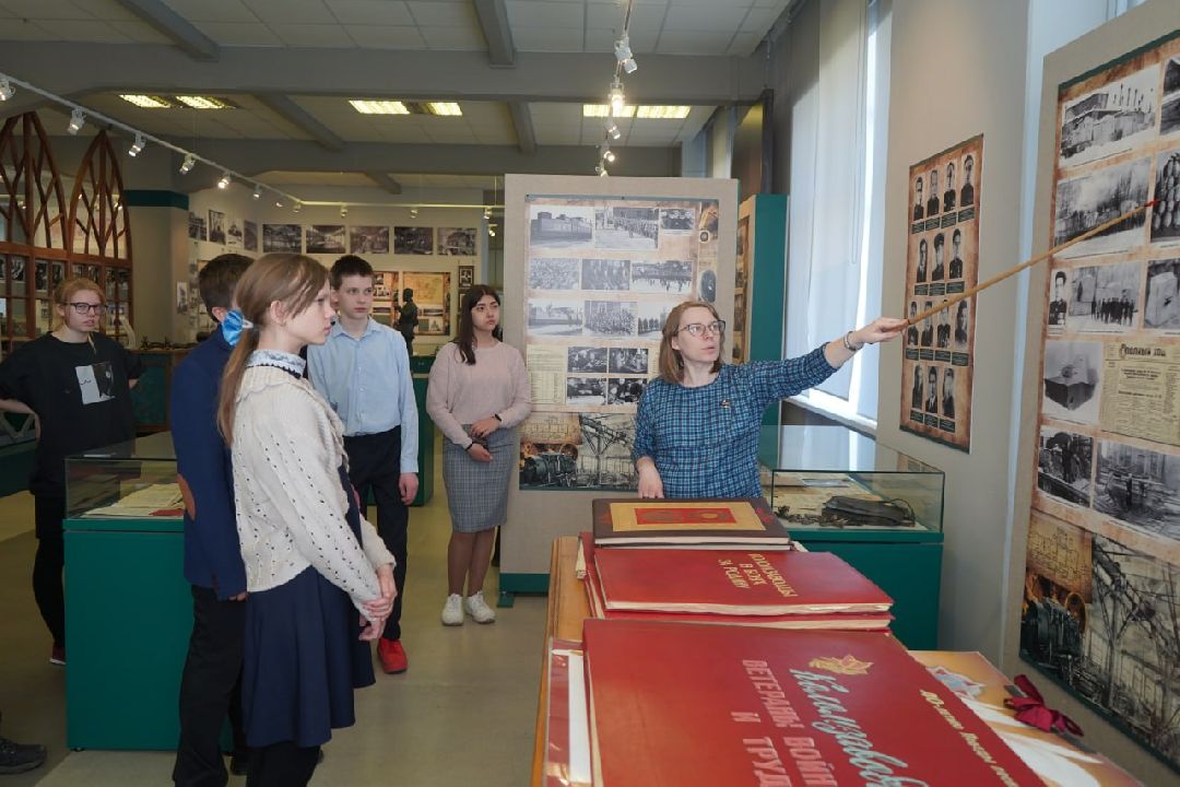 Экономика, Коломенский завод, профессиональное обучение, рабочие места