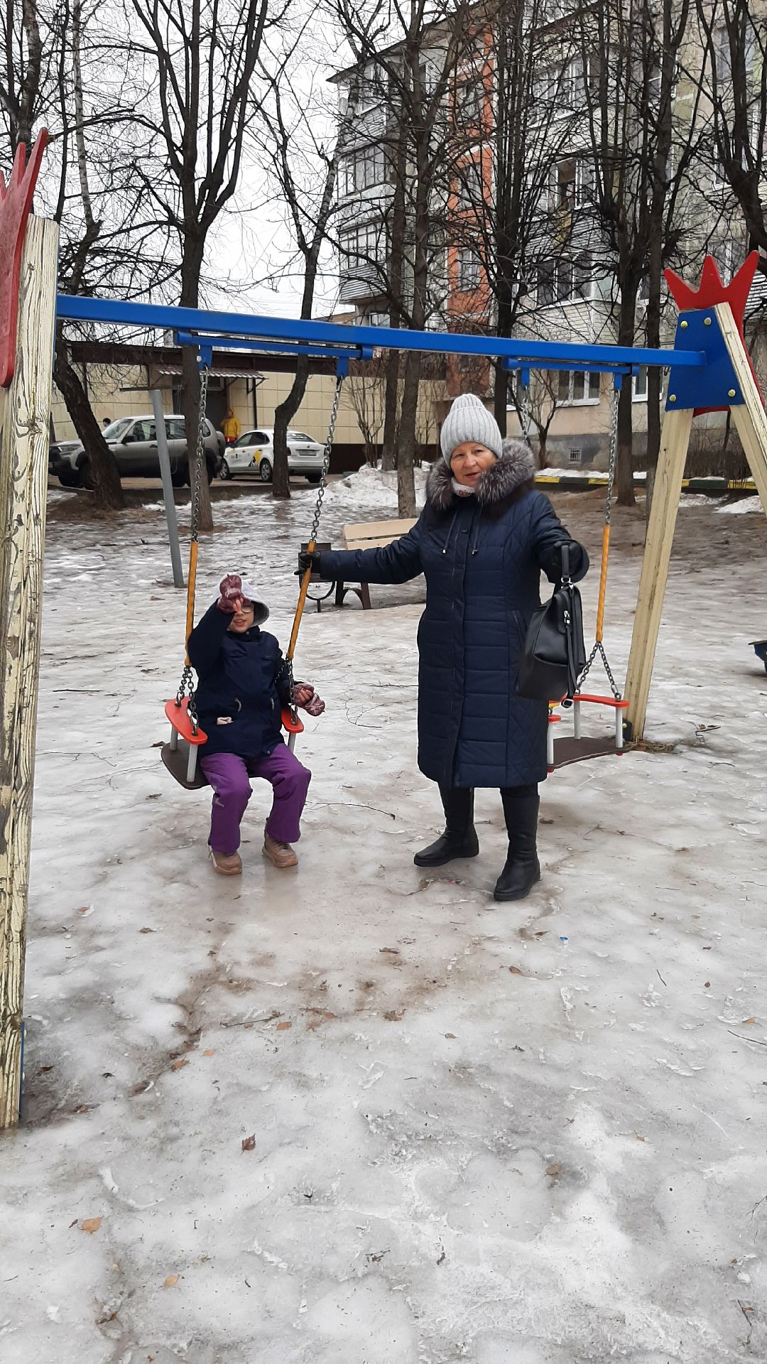 Серпухов, общество, бабушка на час