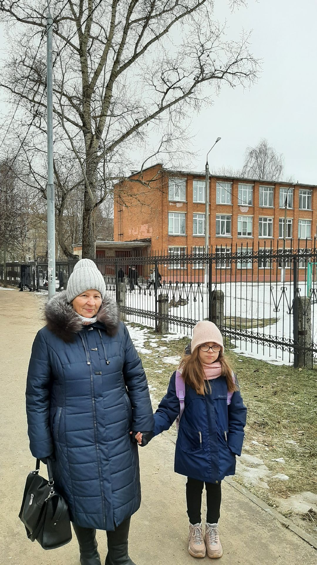 Серпухов, общество, бабушка на час