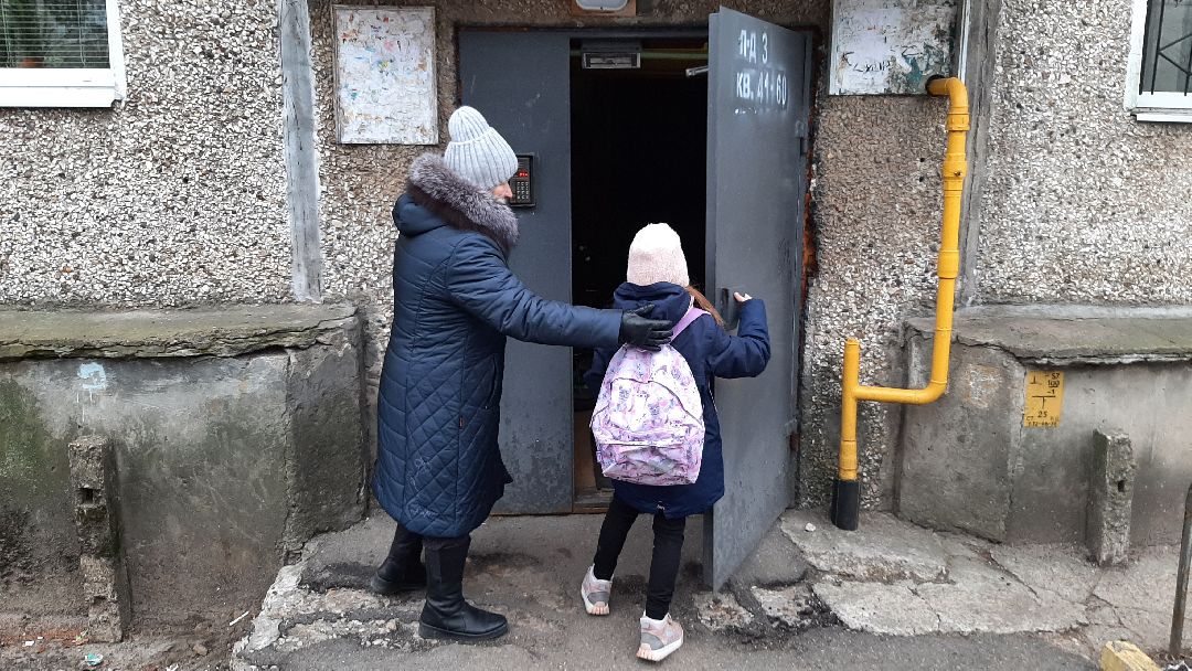 Серпухов, общество, бабушка на час