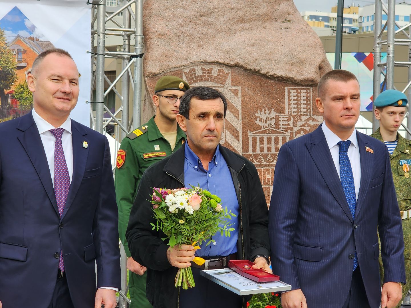 лауреаты премии ЛГО; видное; гордость округа; люди