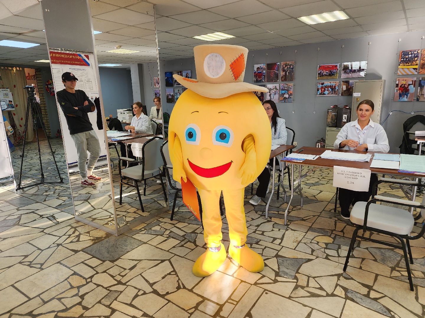 Голосование, выборы, колобок