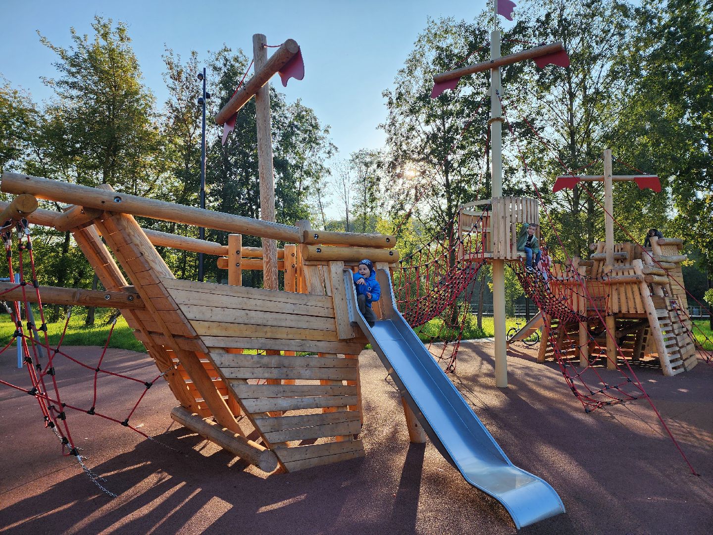 Серпухов, Подмосковье, Принарский парк, туризм, река Нара, Высоцкий монастырь