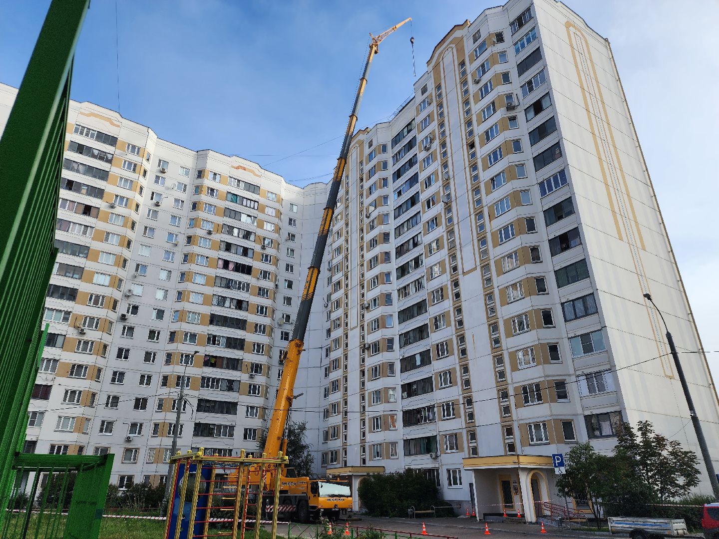 подъемный кран, котельная, серпухов, улица юбилейная, ивановские дворики, котельная на крыше,