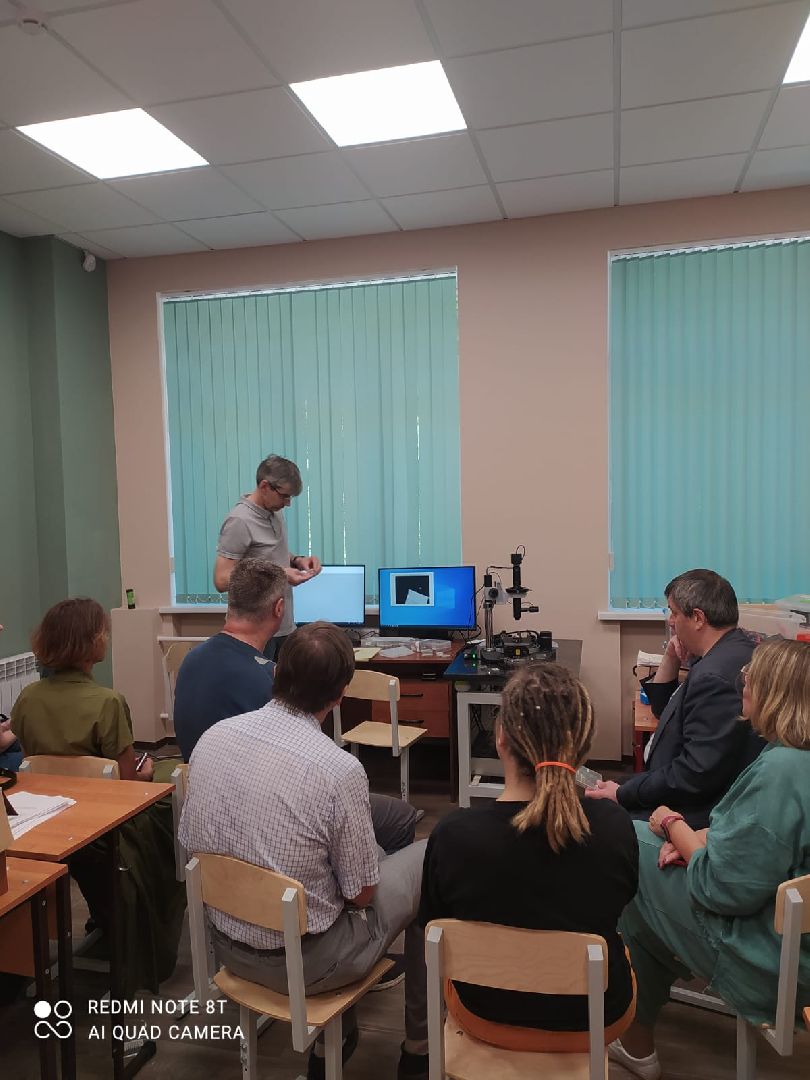 Долгопрудный, Физмат-лицей, грант, компьютеры, микроскоп