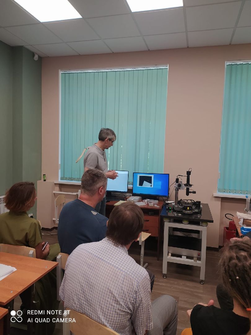 Долгопрудный, Физмат-лицей, грант, компьютеры, микроскоп