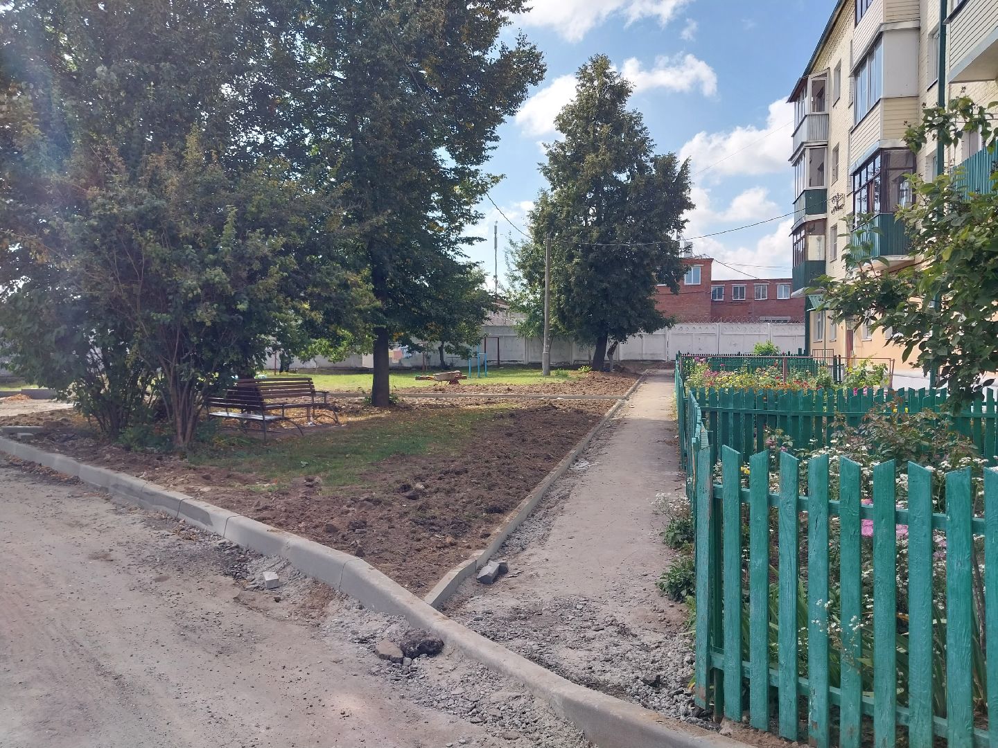 Коломна, благоустройство дворов, новый асфальт