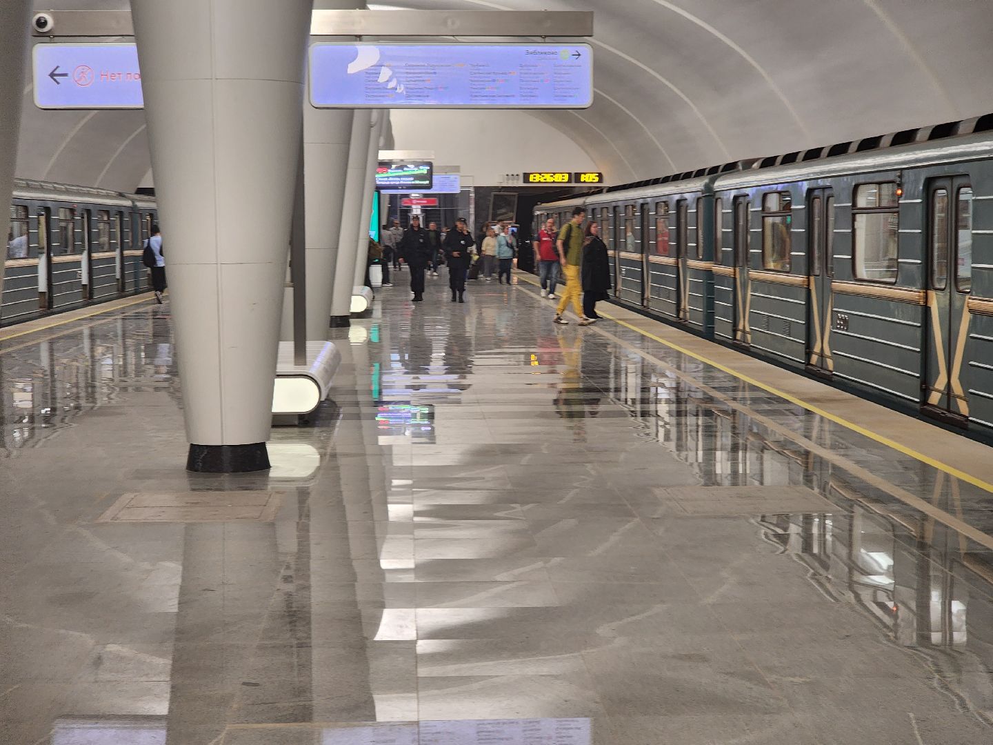 Долгопрудный, метро Физтех, шаттл