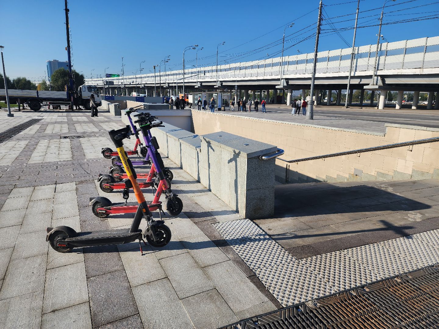 Долгопрудный, метро Физтех, шаттл