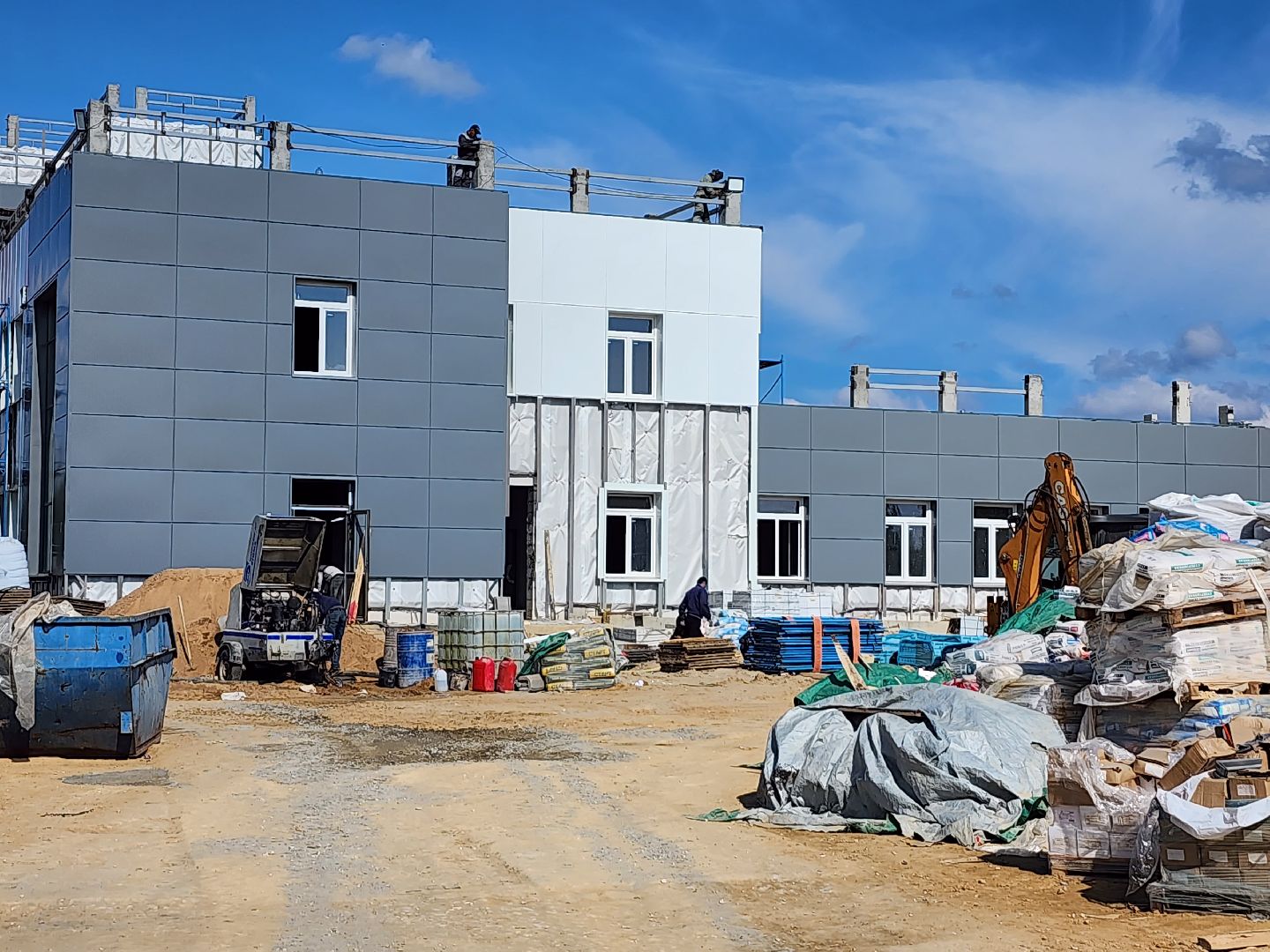Поликлиника, Серпухов, Ивановские дворики, строительство, фасады, кровля, парапеты,