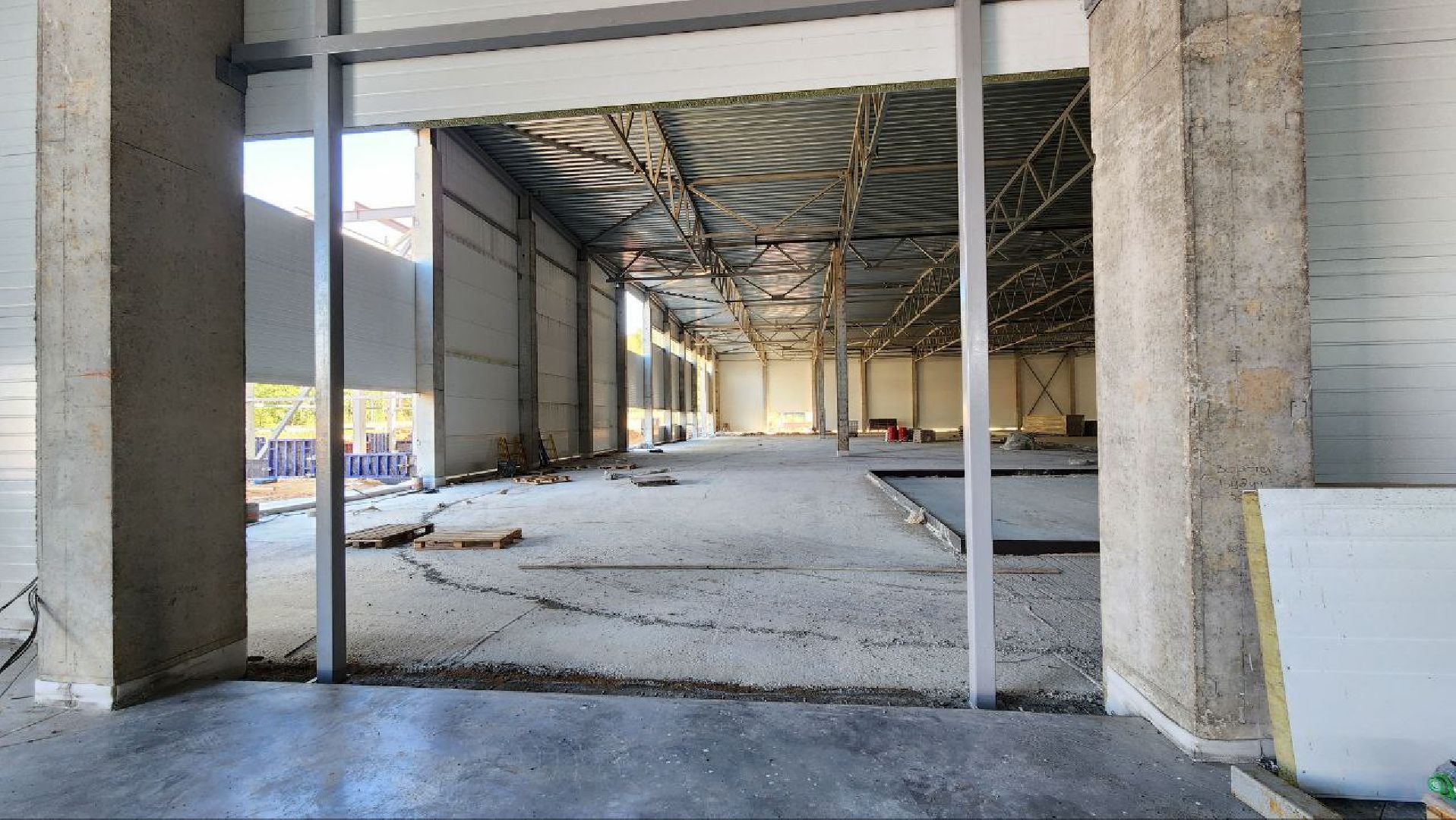 Дмитров, Роялтафт, Мининвест