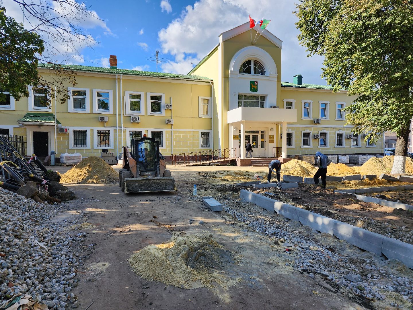 Бронницы, благоустройство, реконструкция сквера у администрации