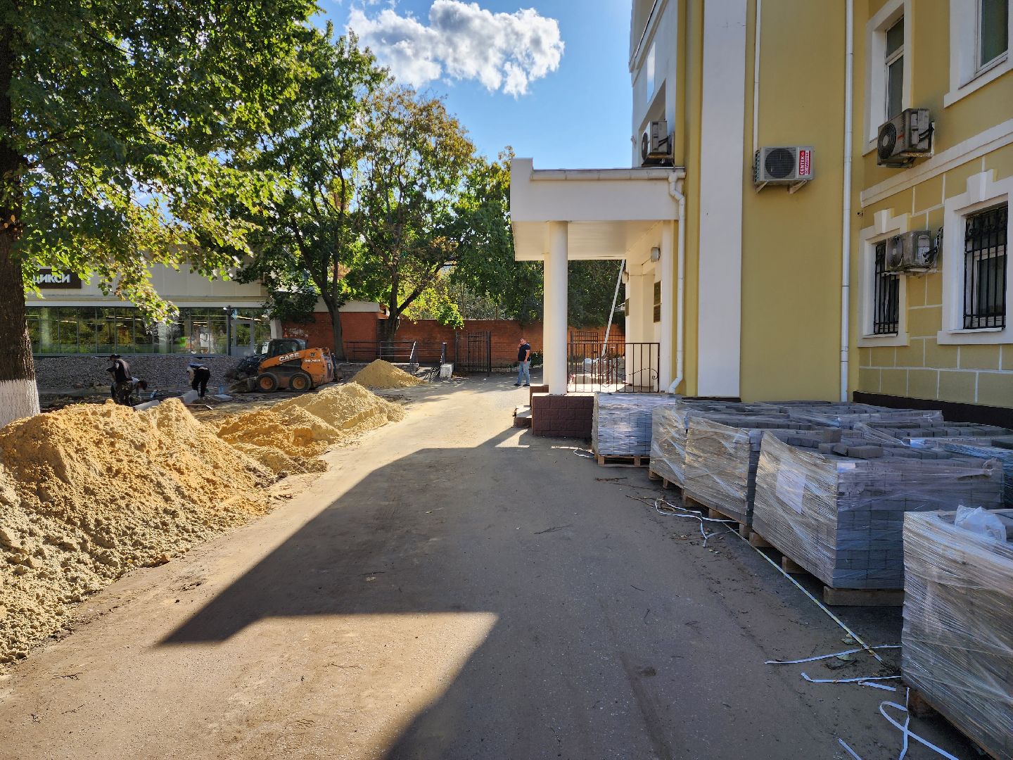 Бронницы, благоустройство, реконструкция сквера у администрации