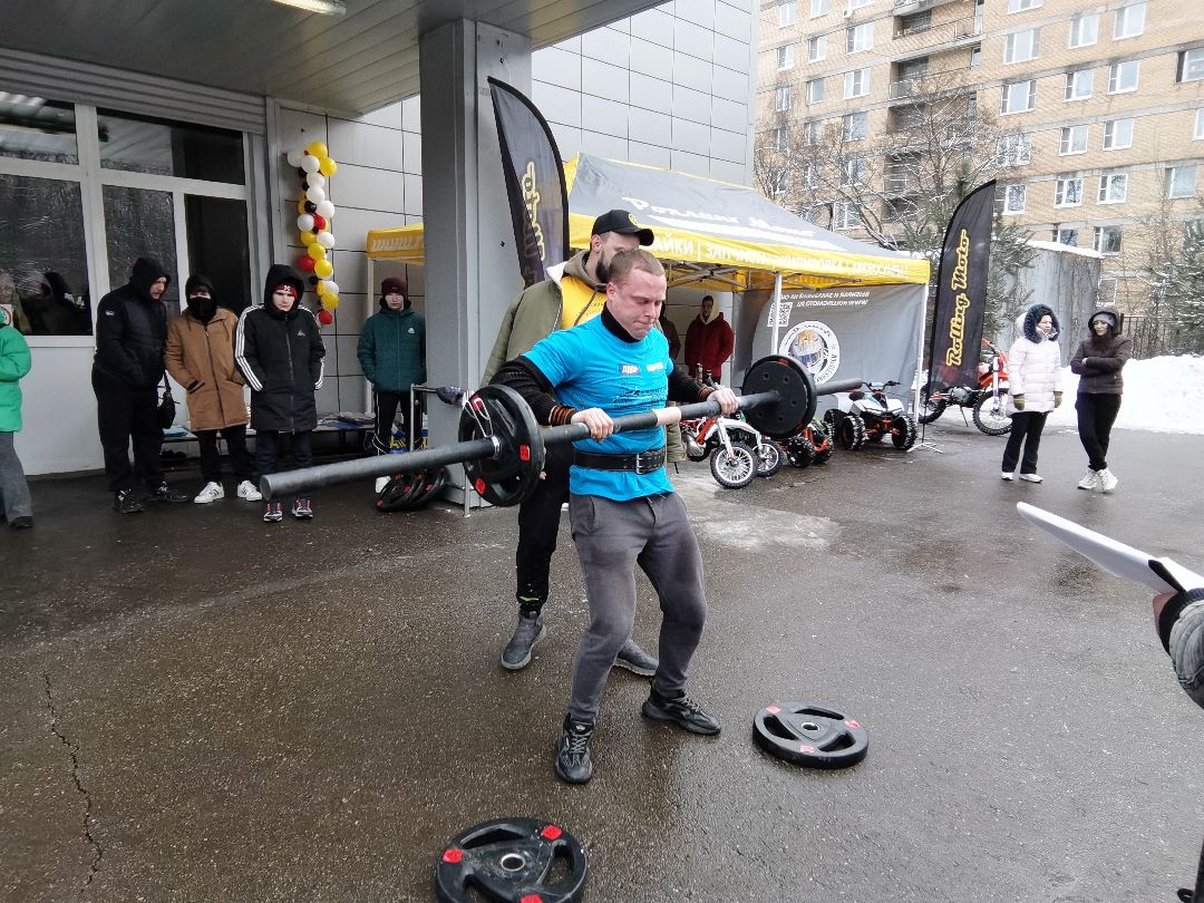 Спорт, Дружина, богатыри, силовые тренировки, стальные птицы, рекорд России, рекорд мира, пауэрлифтинг, буксировка спецтехники, ЛДПР, патриотическое воспитание, Балаштха