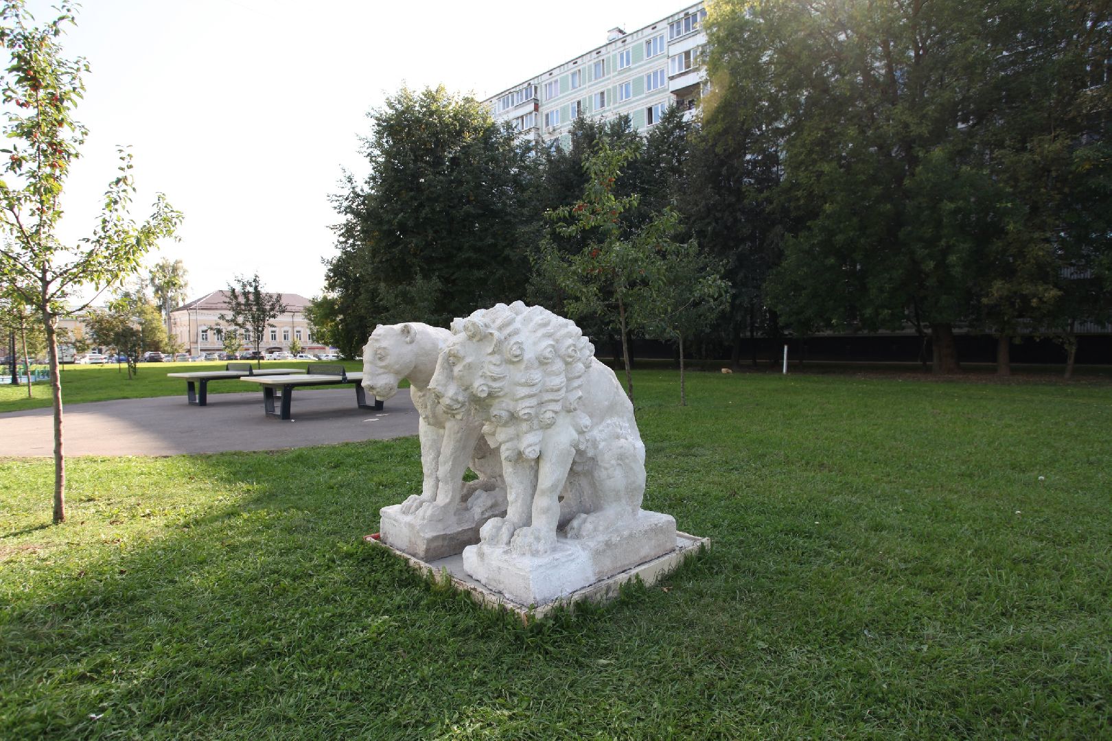 Серпухов, подмосковье, грустные львы, реставрация, сквер, волонтеры,