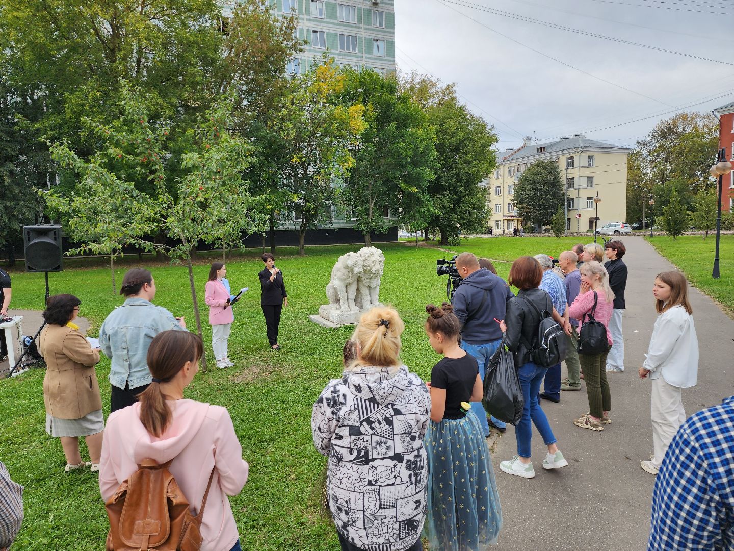 Серпухов, подмосковье, грустные львы, реставрация, сквер, волонтеры,