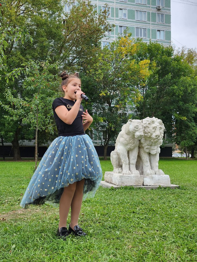 Серпухов, подмосковье, грустные львы, реставрация, сквер, волонтеры,