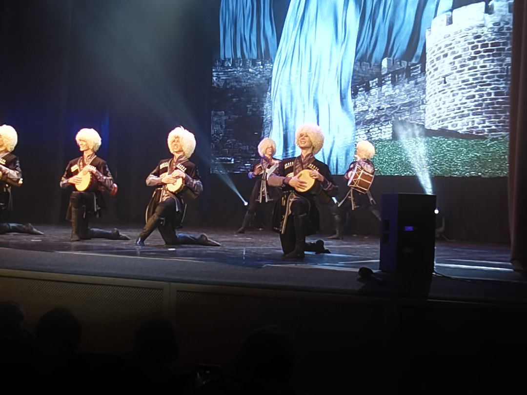 Балет, русский национальный балет Кострома, пуанты, Балашиха, культура, танцы, национальное шоу России, мастер-класс, заслуженная артистка России, заслуженные артисты Костромы, Кострома