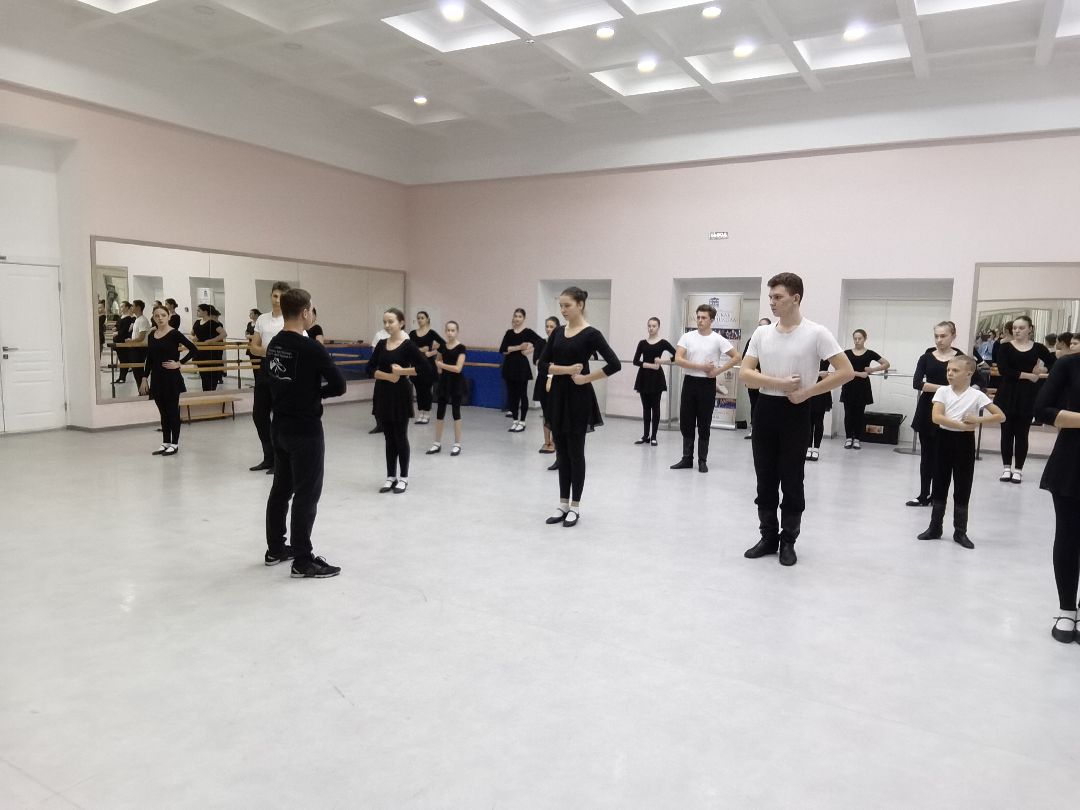 Балет, русский национальный балет Кострома, пуанты, Балашиха, культура, танцы, национальное шоу России, мастер-класс, заслуженная артистка России, заслуженные артисты Костромы, Кострома